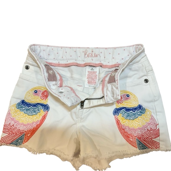 Boden Girls Embroidered Parrot Denim Cutoff Shorts White Multi Size 9y - Picture 4 of 4